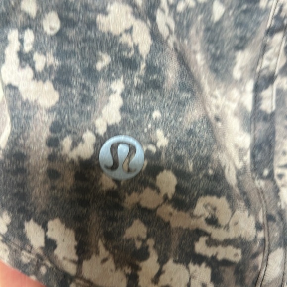 Lululemon Tracker Short - Picture 3 of 4